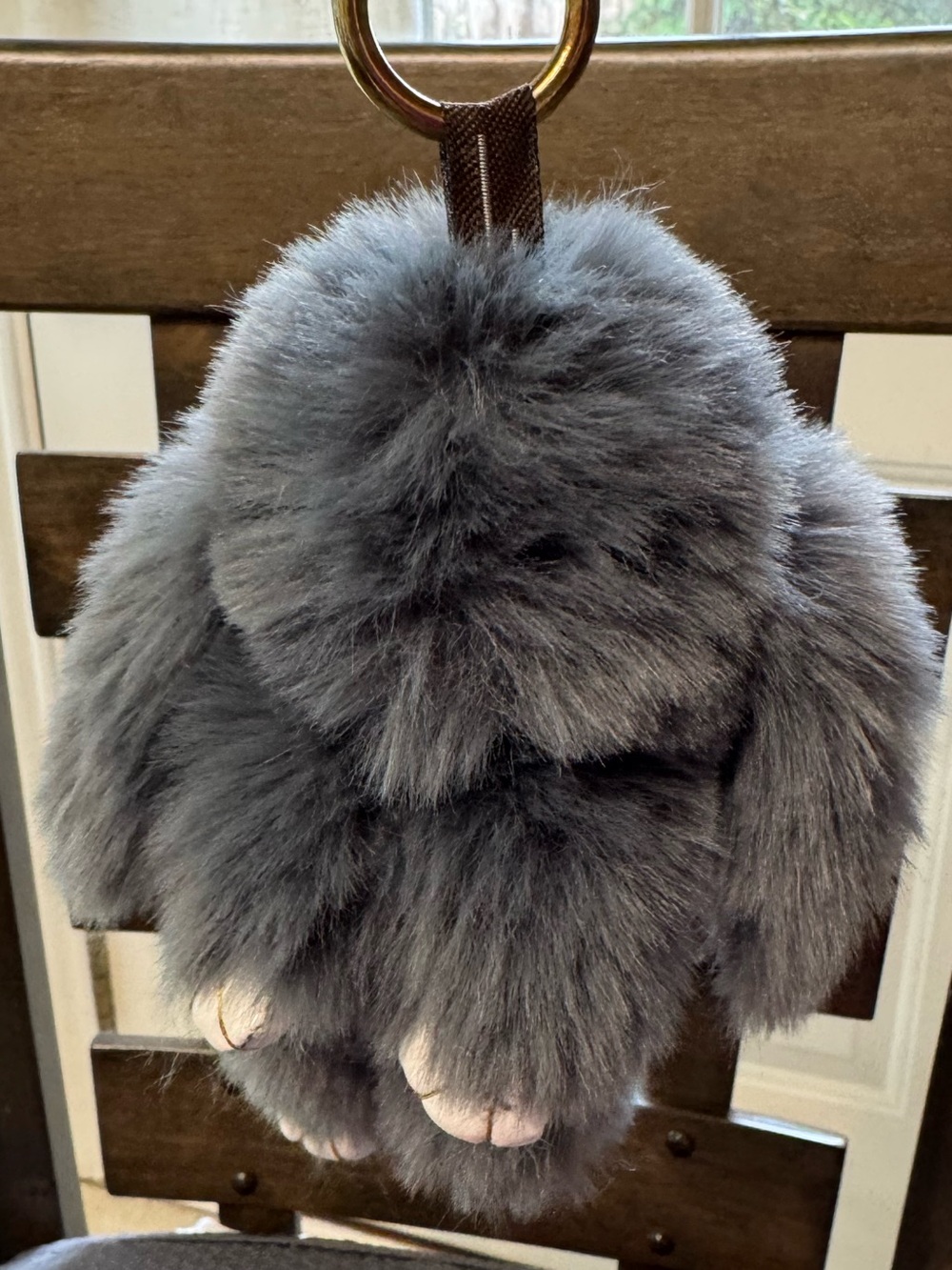 Fluffy Rabbit Keychain (Gray) - Picture 6 of 12